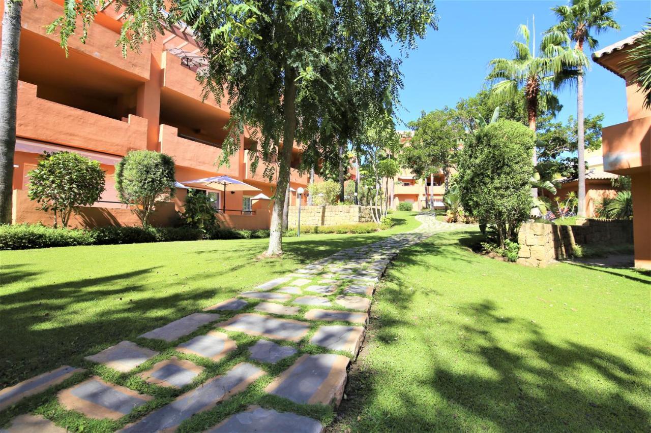 Apartment Nala Естепона Екстер'єр фото